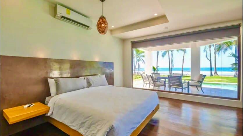 Hermosa 2 bedroom 1st floor